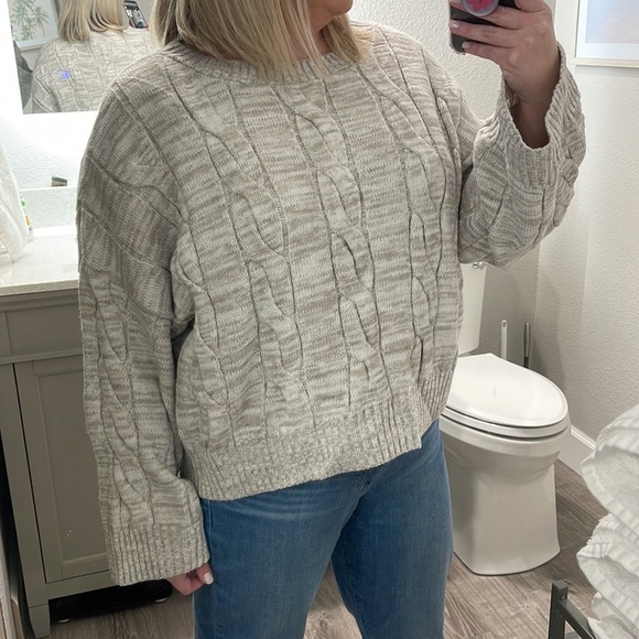 Cable Knit Wide Sleeve Pullover Sweater - Picture 6 of 6